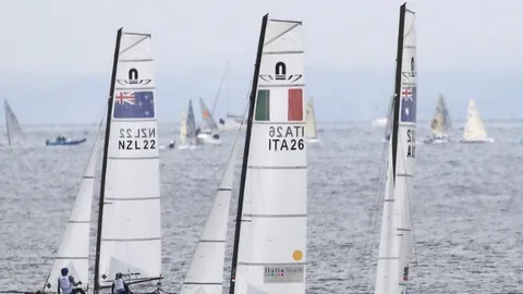 76人輕鬆勝黃蜂，恩比德獨樹一幟，馬克西隱形助陣，米西奇熱鬧登場