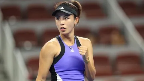 王楚钦完成“复仇”大业！澎湃报道